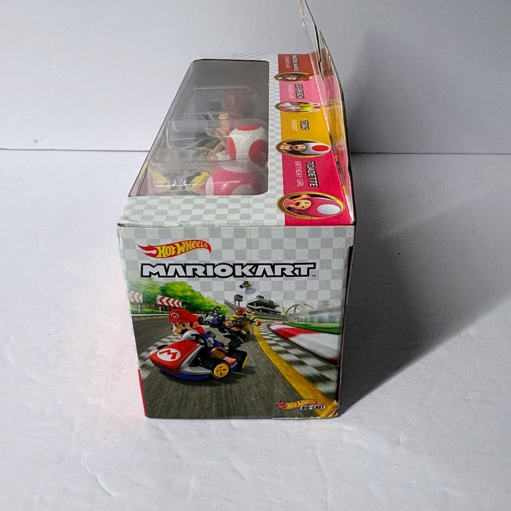 Hot Wheels Mario Kart 4 Pack Tanooki Mario Cat Peach Toad Toadette Die-Cast Set - Picture 5 of 5
